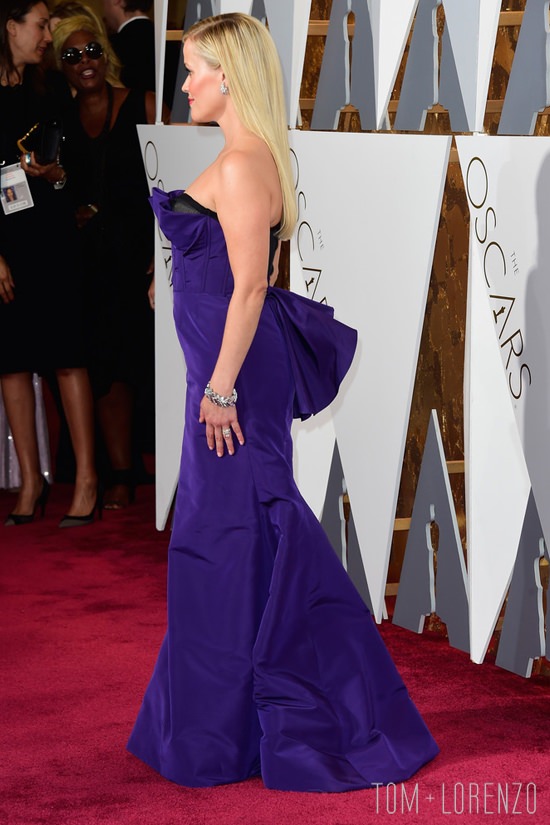 Reese-Witherspoon-Oscars-2016-Red-Carpet-Fashion-Oscar-de-la-Renta-Tom-Lorenzo-Site (10)