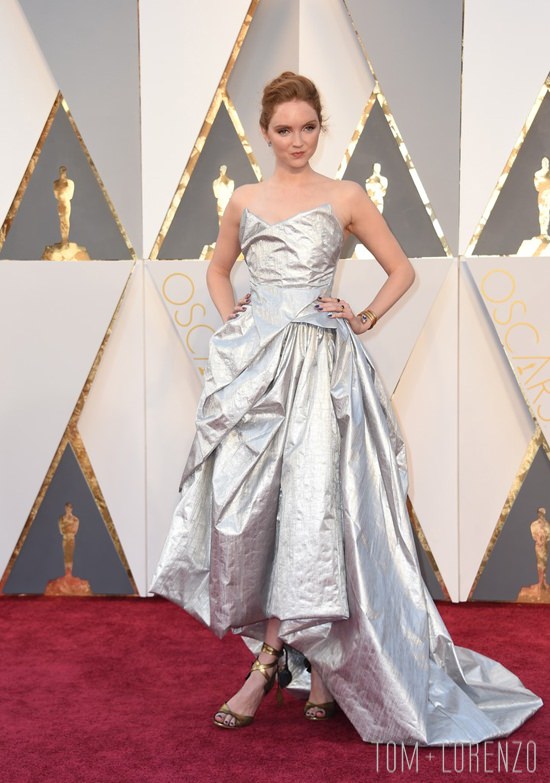 3-Oscars-2016-Red-Carpet-Fashion-Tom-Lorenzo-Site-Lily Cole