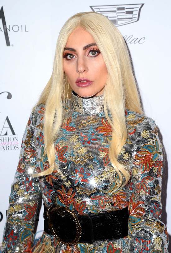 Lady-Gaga-Daily-Front-Row-Fashion-Los-Angeles-Awards-2016-Red-Carpet-Saint-Laurent-Tom-Lorenzo-Site (2)