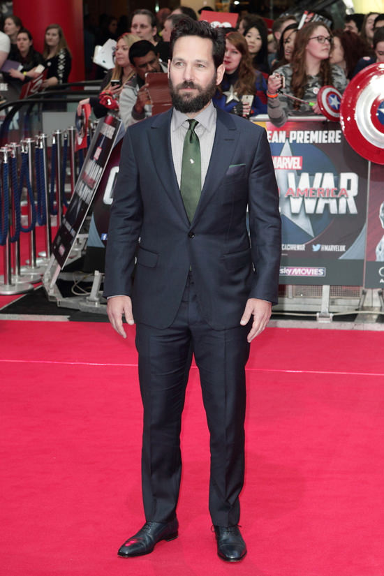6-Paul-Rudd-Captain-America-Civil-War-UK-Movie-Premiere-Red-Carpet-Fashion-Tom-Lorenzo-Site (6)