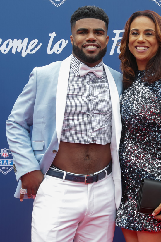 Ezekiel-Elliott-2016-NFL-Draft-Red-Carpet-Fashion-Tom-Lorenzo-Site (4)