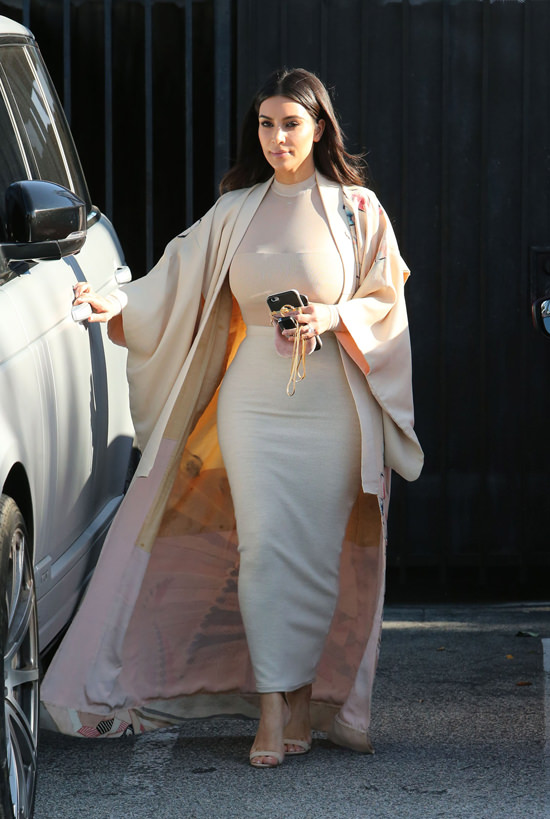 Kim-Kardashian-GOTS-NCOWEC-Street-Style-Fashion-Tom-Lorenzo-Site (6)