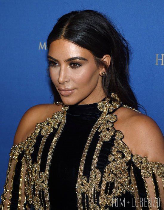 Kim-Kardashian-Hakkasan-Las-vegas-Nightclub-Anniversary-Red-Carpet-Fashion-Balmain-Tom-Lorenzo-Site (4)
