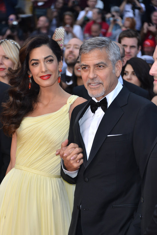 George-Clooney-Ama-Clooney-Cannes-Film-Festival-2016-Money-Monster-Premiere-Red-Carpet-Fashion-Atelier-Versace-Tom-Lorenzo-Site (7)