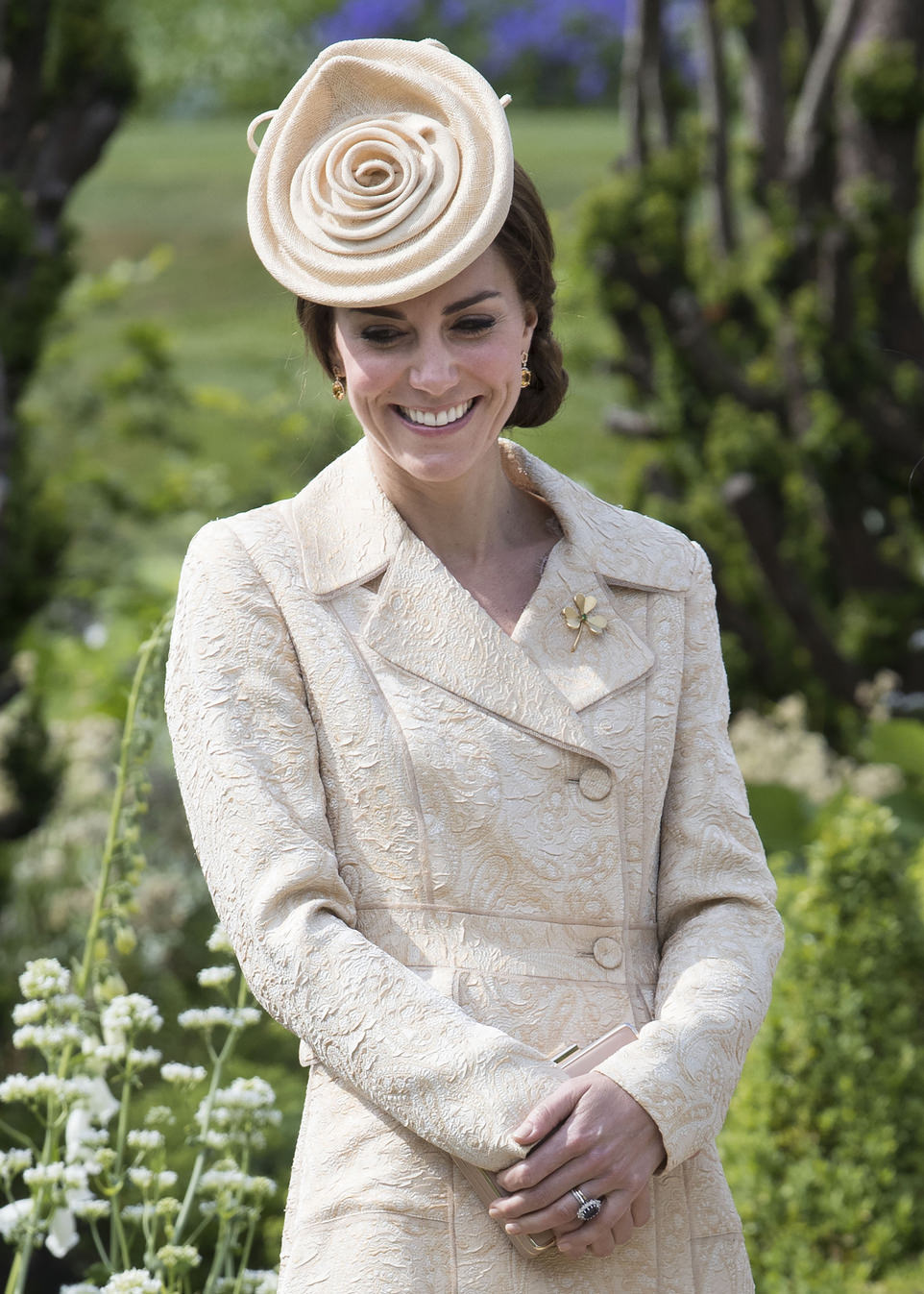 Catherine-Duchess-Cambridge-Kate-Middleton-Secretary-State-Northern-Ireland-Garden-Party-Fashion-Tom-Lorenzo-Site (1)