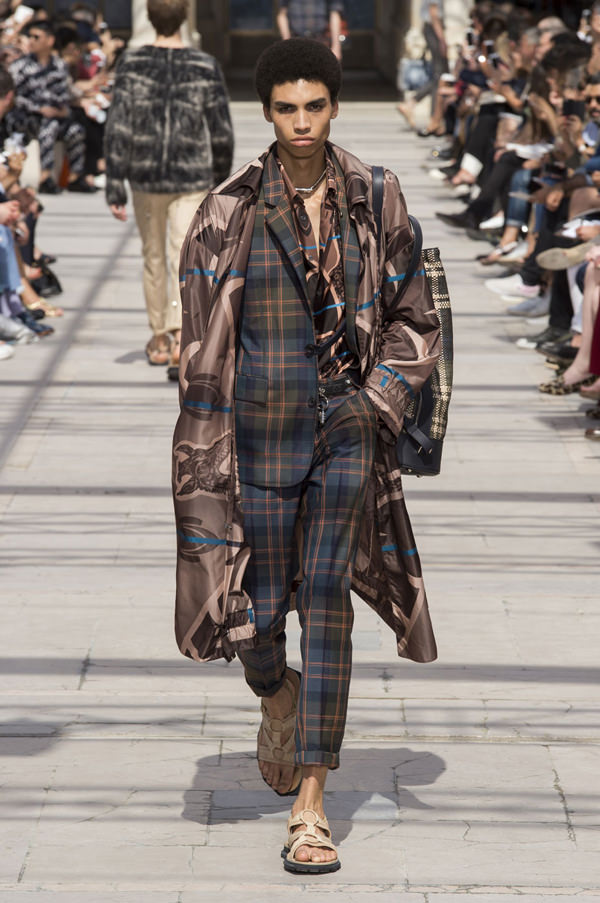Louis-Vuitton-Spring-2020-Menswear-Collection-Main-Tom-Lorenzo