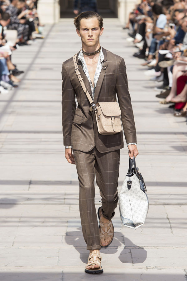 Louis Vuitton Spring/Summer 2017 Paris - Fashionably Male