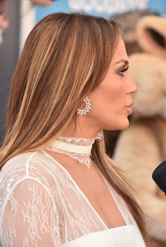 Jennifer-Lopez-Ice-Age-Collision-Cour-se-Los-Angeles-Screening-Red-Carpet-Fashion-Vatanika-Tom-Lorenzo-Site (5)