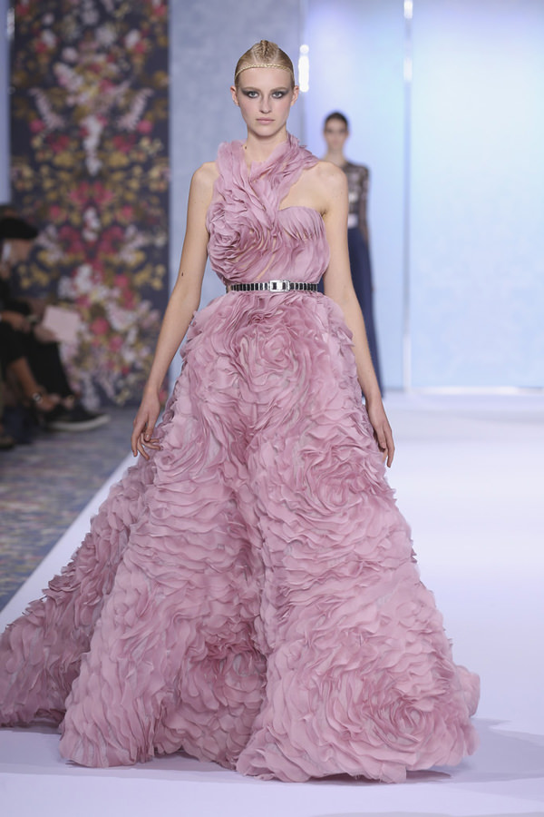 Ralph-Russo-Fall-2016-Couture-Collection-Paris-Fashion-Week-Tom-Lorenzo-Site (14)