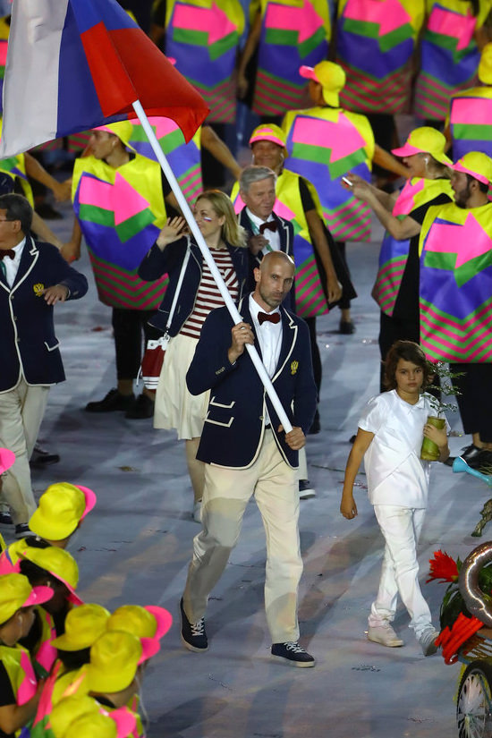 2016-Rio-Olympic-Games-Opening-Ceremony-Parade-Of-Nations-Trends-Part-1-Tom-Lorenzo-Site (8)