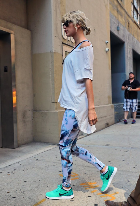 Taylor-Swift-GOTSNYC-Street-Style-Fashion-Tom-Lorenzo-Site (5)
