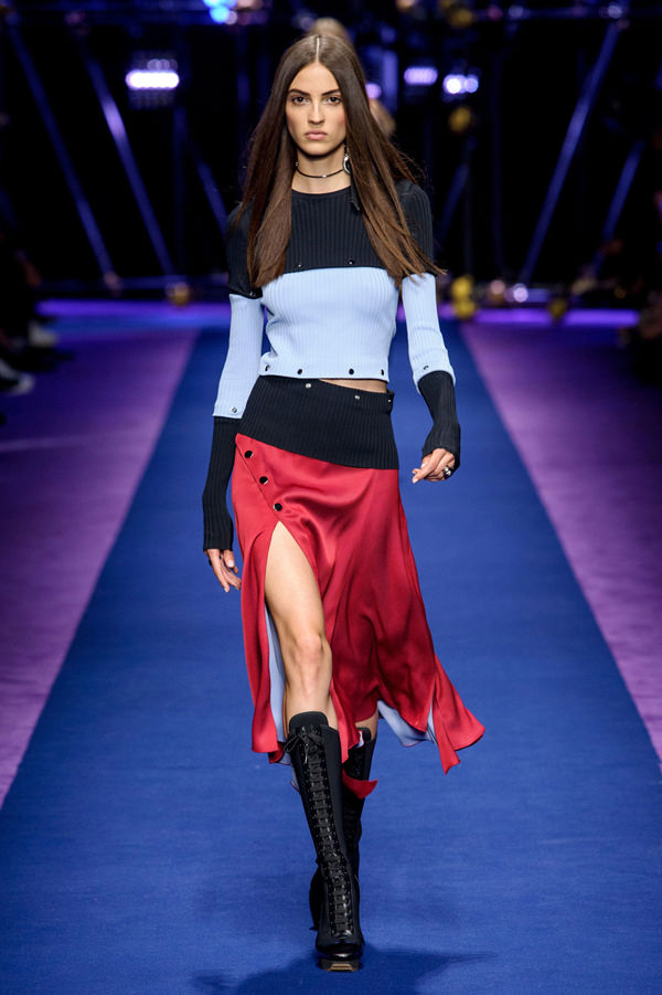 versace-spring-2017-collection-runway-looks-milanf-fashion-week-mfw-tom-lorenzo-site-2