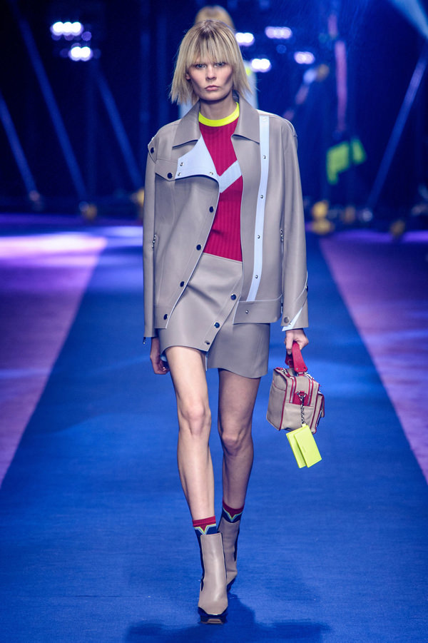 versace-spring-2017-collection-runway-looks-milanf-fashion-week-mfw-tom-lorenzo-site-9