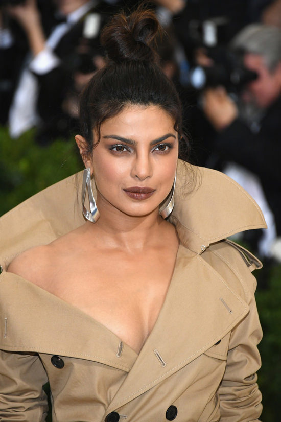 Met Gala 2017: Priyanka Chopra Brings Inspector Gadget Realness | Tom