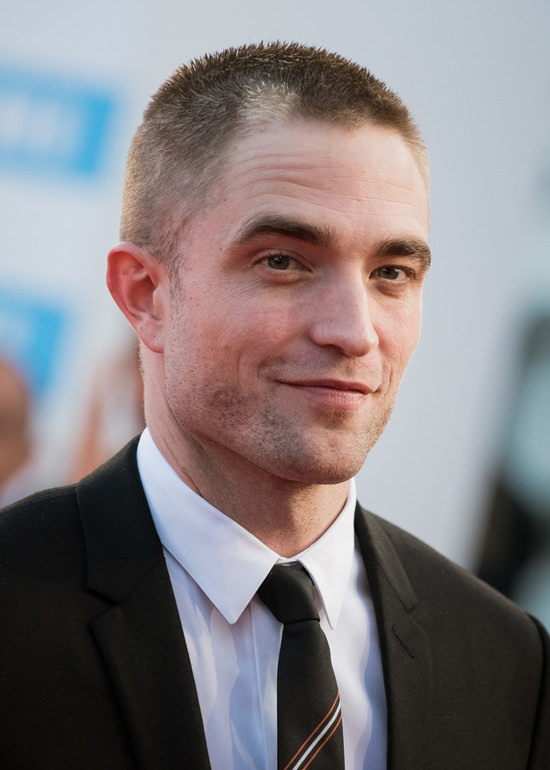 Style File: Robert Pattinson Gets the Most out of His Dior ...