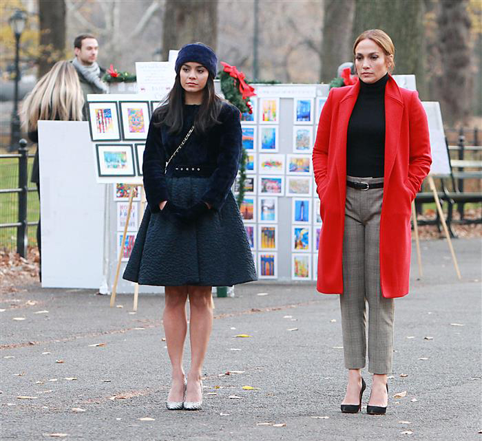 Vanessa Hudgens And Jennifer Lopez On The Set Of Second Act At