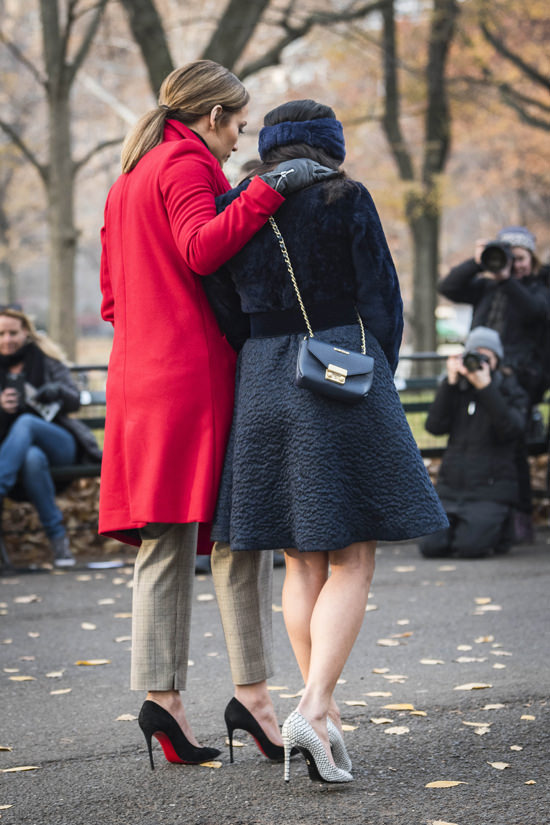 Vanessa Hudgens And Jennifer Lopez On The Set Of Second Act At