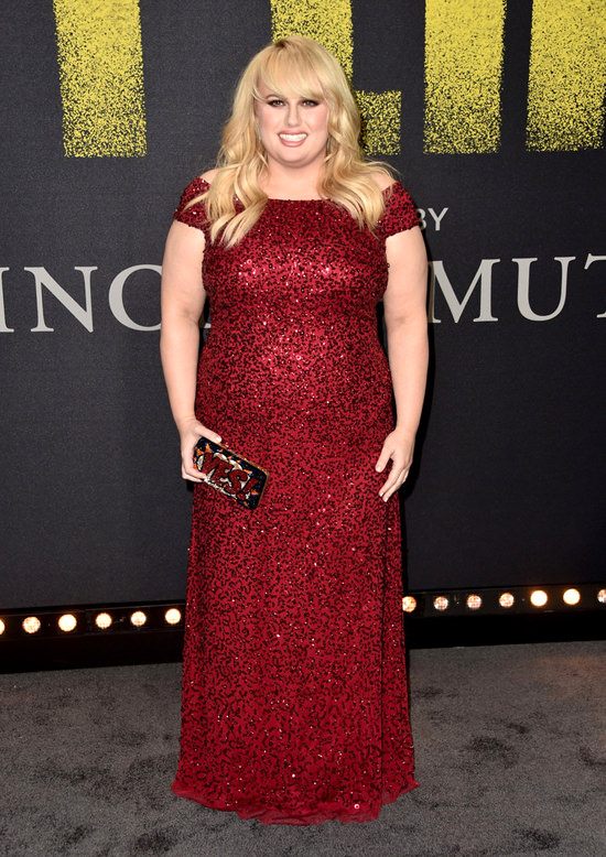 rebel wilson red dress