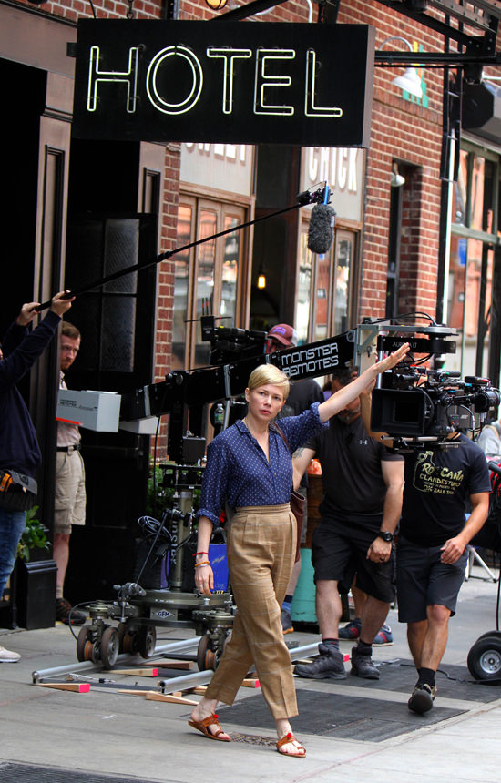 Michelle Williams On The Set Of After Wedding Tom Lorenzo Honestly The Only Reason We Re Featuring This Is Above Shot Which Would Swear Ends With Michelle Looking Directly At Us And Saying Something Like