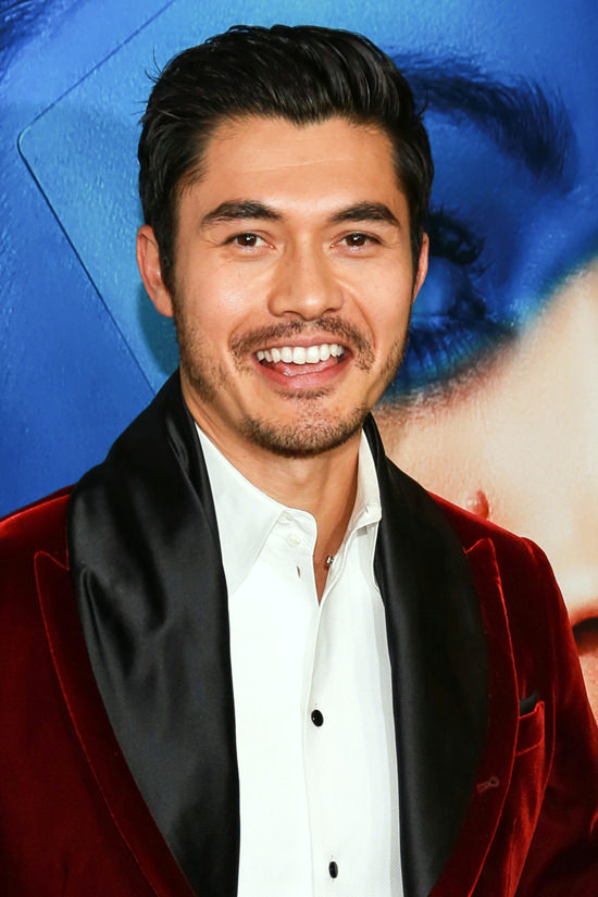 Henry Golding Loses the Plot at the New York Screening for ...