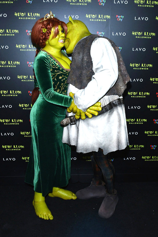 Heidi Klum Goes Full Shrek For Halloween Tom Lorenzo