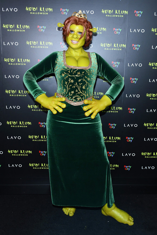 Heidi Klum Goes Full Shrek For Halloween Tom Lorenzo