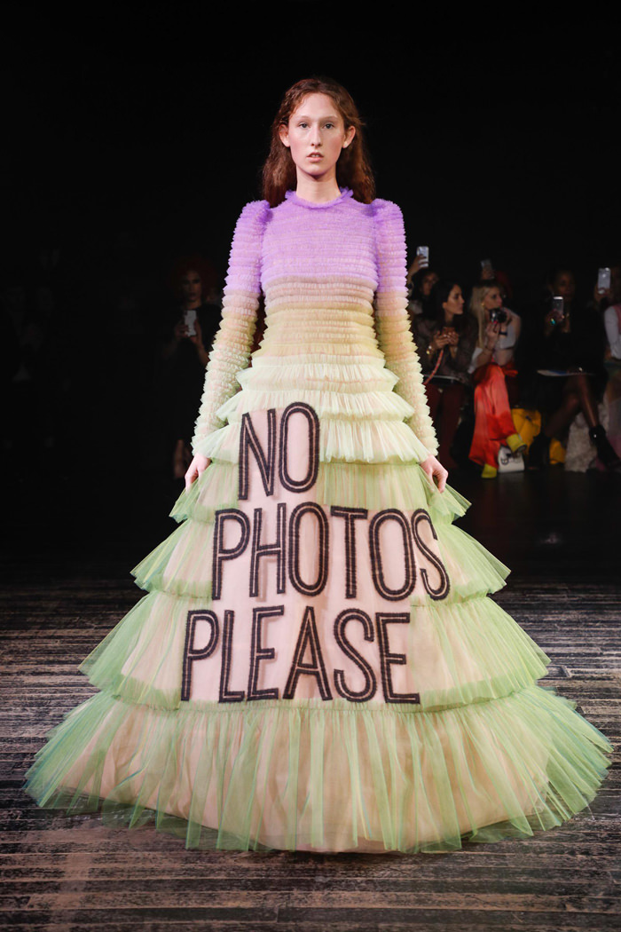 Viktor-Rolf-Spring-2019-Couture-Collection-Paris-Fashion-Week-PFW ...