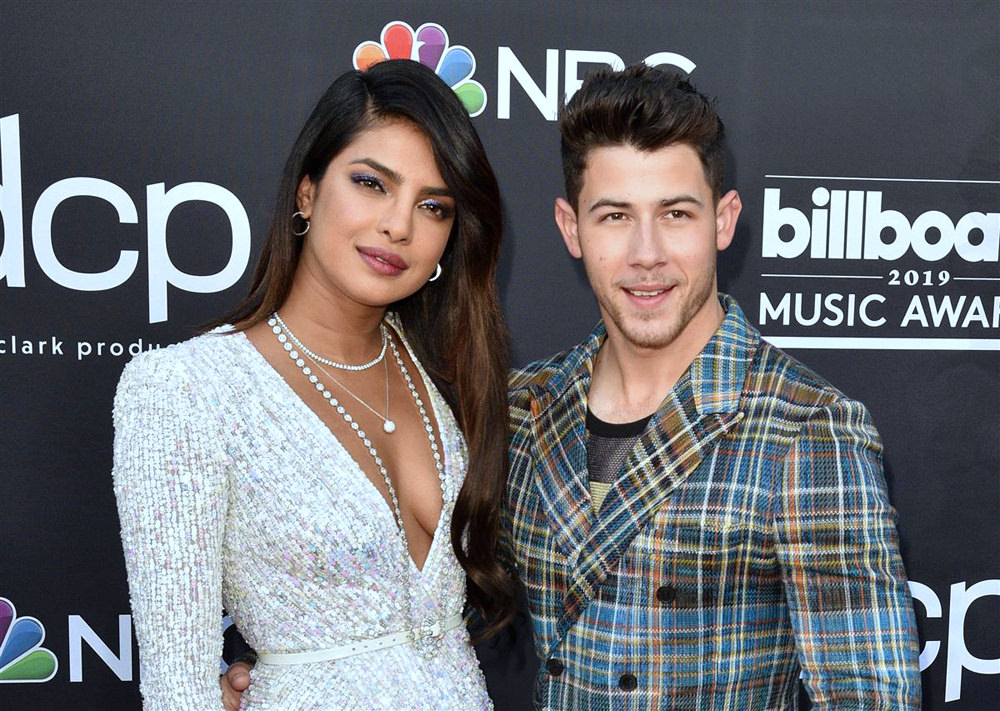 Xxx On Nick Jonas - Billboard Music Awards 2019: Priyanka Chopra and Nick Jonas - Tom + Lorenzo