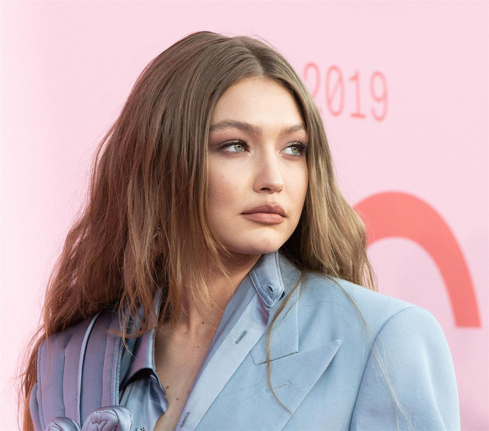 Gigi-Hadid-2019-CFDA-Awards-Red-Carpet-Fashion-Louis-Vuitton-Tom ...