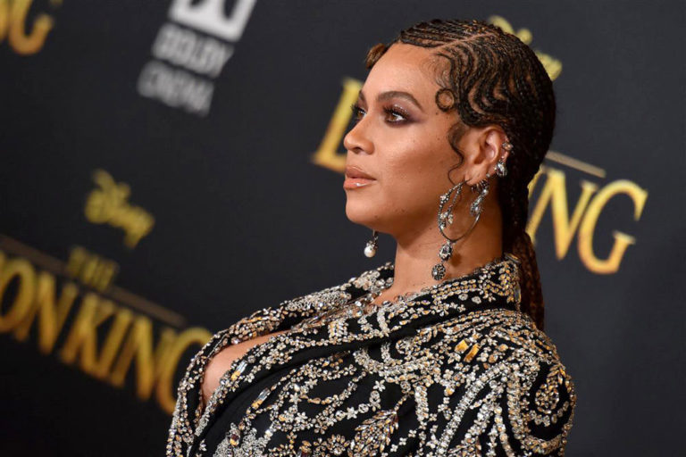 Beyoncé in Alexander McQueen at "The Lion King" Los Angeles Premiere