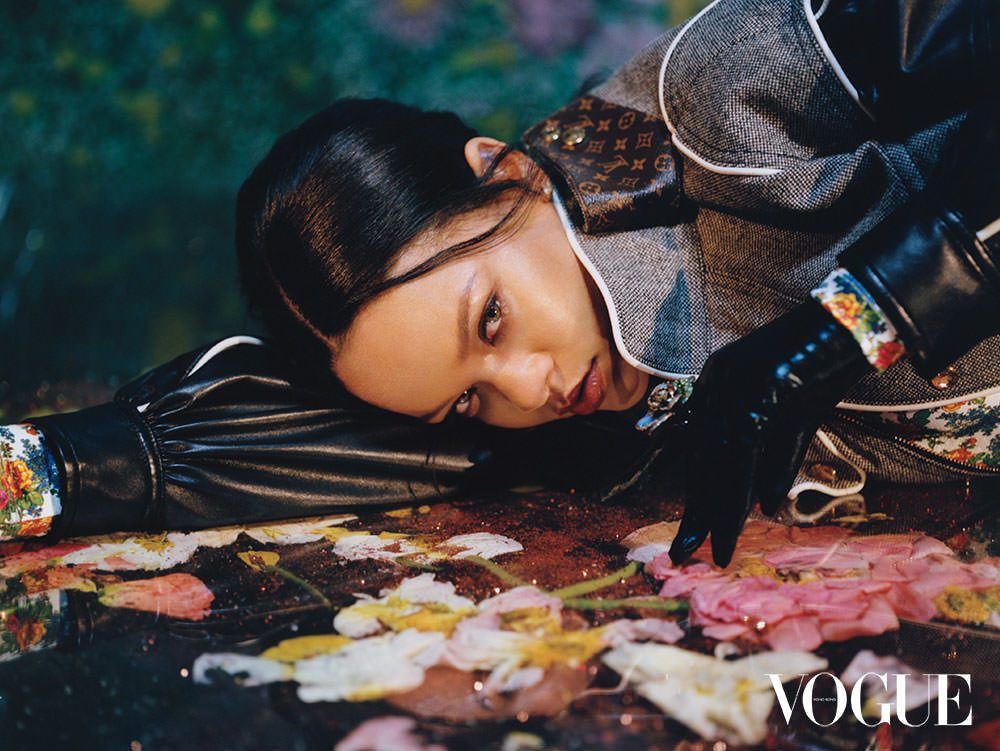 Rihanna-Vogue-Hong-Kong-Magazine -September-2019-Issue-Fashion-Dries-Van-Noten-Louis-Vuitton-Tom-Lorenzo-Site  (4) - Tom + Lorenzo
