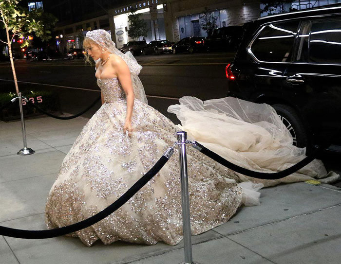Jennifer Lopez in a Zuhair Murad Couture Wedding Gown on