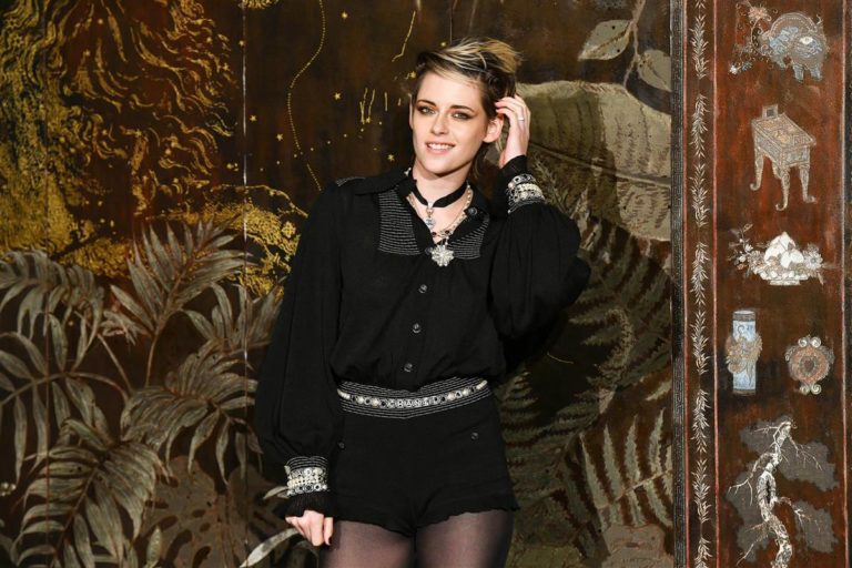 Kristen Stewart At The Chanel Métiers D'art Show: In Or Out? - Tom 