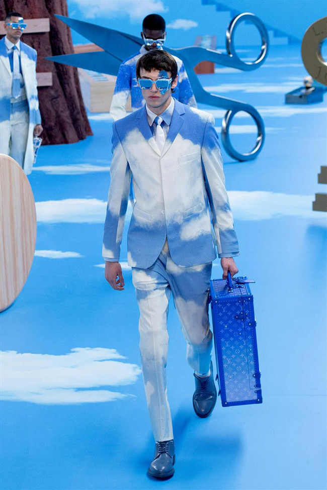 Louis Vuitton Menswear Fall/Winter 2020-2021 Runway Show During Paris ...