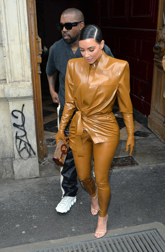 Style File: Kim Kardashian Out and About in Paris in Balmain - Tom ...
