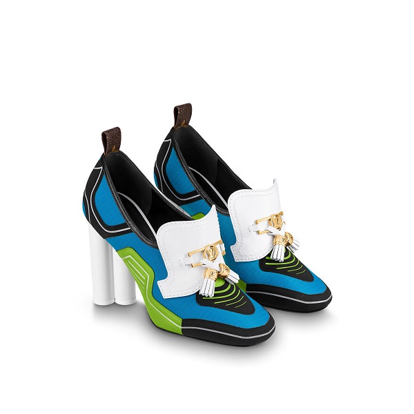 LV Birkenstocks #sock #shoes #outfit  Louis vuitton shoes, Outfit shoes,  Hype shoes