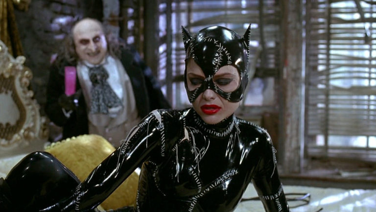 One Iconic Look Michelle Pfeiffer As Catwoman In Batman Returns 6405