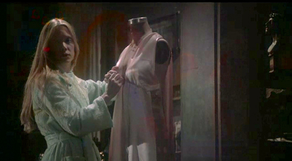 One Iconic Look: Sissy Spacek’s Pink Prom Gown in "Carrie" (1976) | Tom