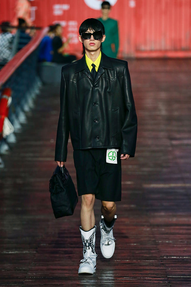 Louis-Vuitton-Spring-2020-Menswear-Collection-Gallery-Tom-Lorenzo-Site (29)  - Tom + Lorenzo