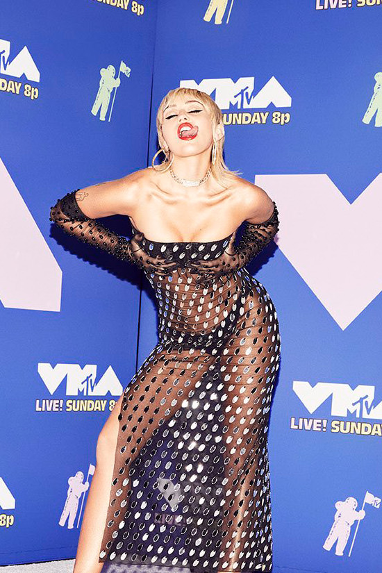 VMA Awards 2020: Miley Cyrus in Mugler - Tom + Lorenzo