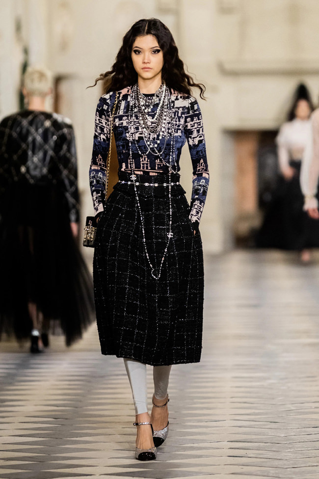 Chanel-Pre-Fall-2021-Collection-Runway-Fashion-Tom-Lorenzo-Site (7) - Tom +  Lorenzo