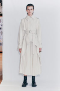 Alexander McQueen Spring 2021 Womenswear Collection - Tom + Lorenzo