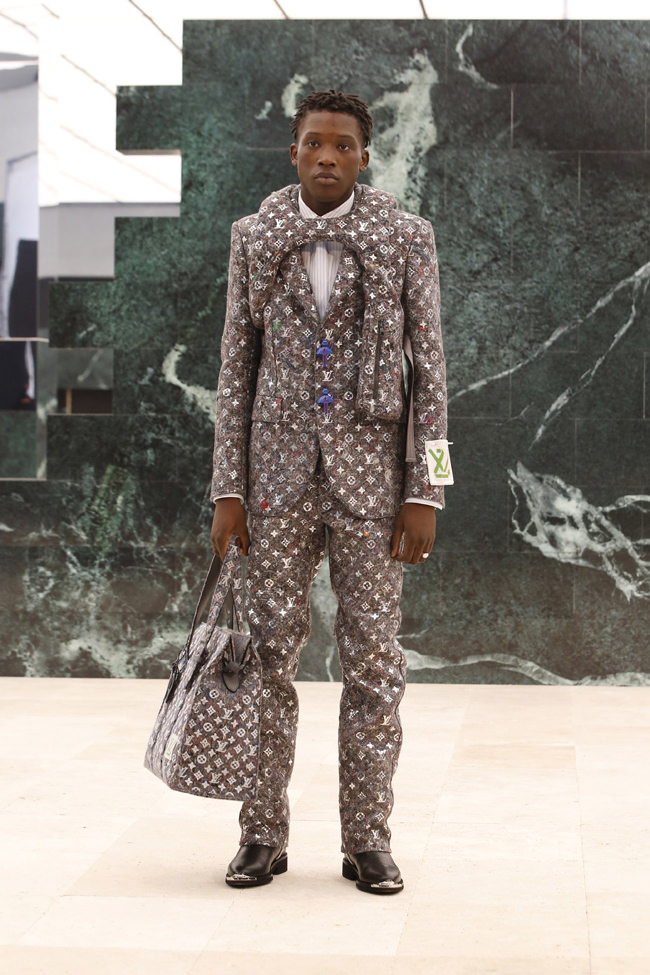 Louis-Vuitton-Fall-2021-Menswear-Collection-Runway-Fashion-Tom-Lorenzo-Site-(0)  - Tom + Lorenzo