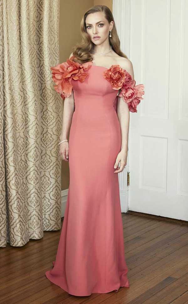 Amanda-Seyfried-Mank-Golden-Globes-2021-Style-Fashion-Oscar-de-la-Renta