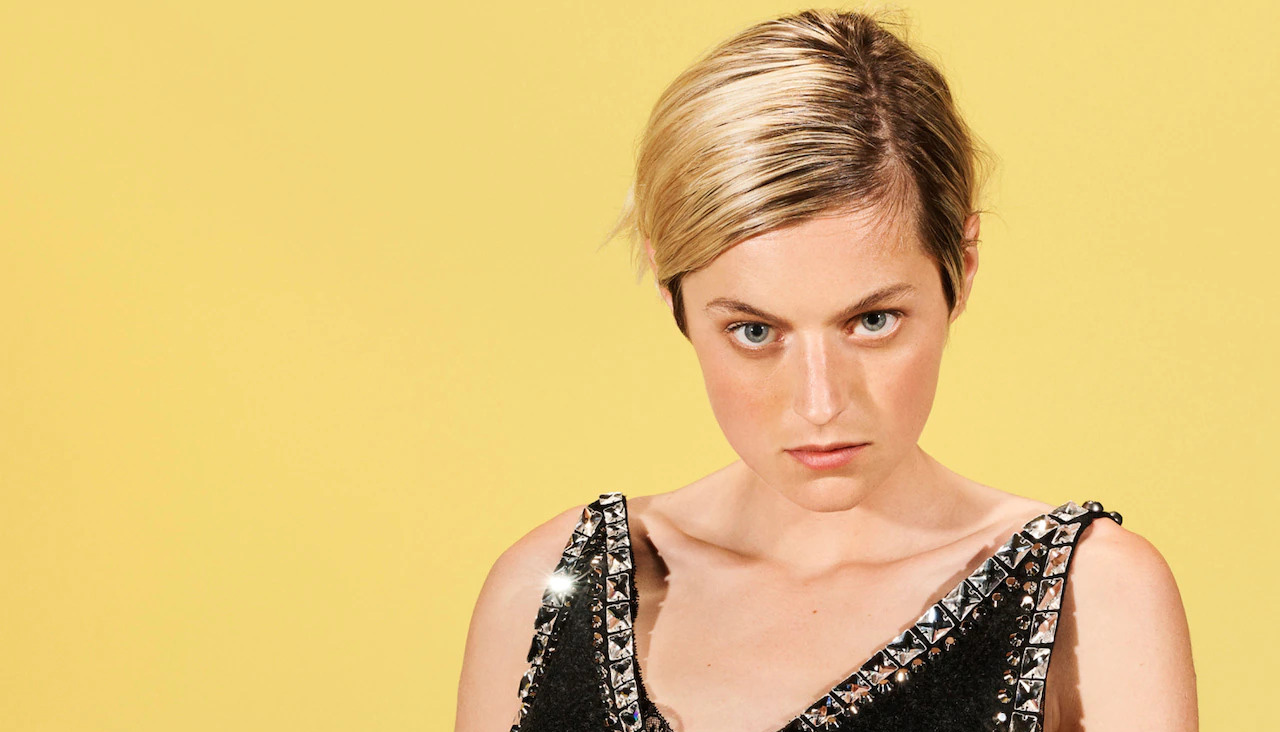 Emma-Corrin-Miu-Miu-Fall-2021-Ad-Campaign-Style-Fashion-Tom-Lorenzo