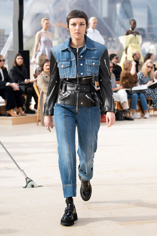 Alexander-McQueen-Spring 2019-Menswear-Collection-Runway-Paris-Fashion-Week-Tom-Lorenzo-Site  (27) - Tom + Lorenzo