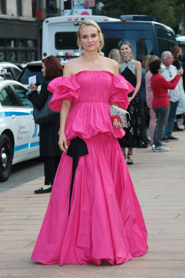 Diane Kruger Valentine's Day February 14, 2022 – Star Style