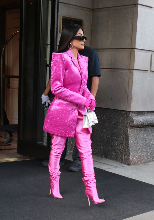 Kim Kardashian Out and About in Balenciaga in NYC, Switching