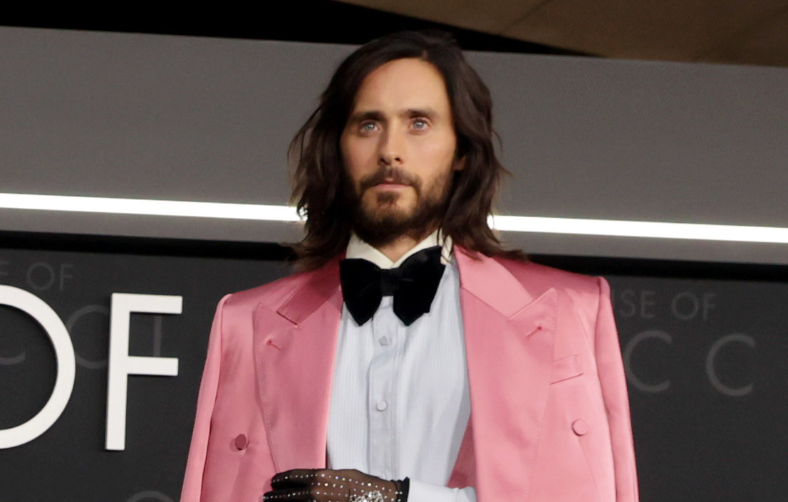 skøjte Tåget evig Jared Leto in Gucci at the “House of Gucci” Los Angeles Premiere - Tom +  Lorenzo
