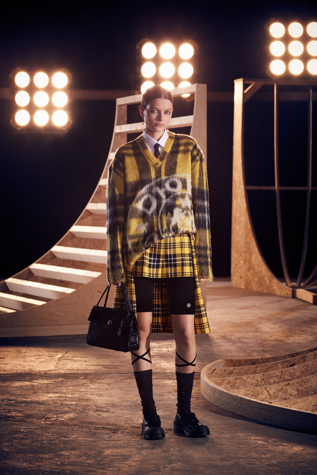 Emma Stone for Louis Vuitton's Women's Fall/Winter 2023 Campaign - Tom +  Lorenzo